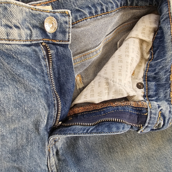 We The Free Classic Blue Straight Leg Jeans - Picture 9 of 10